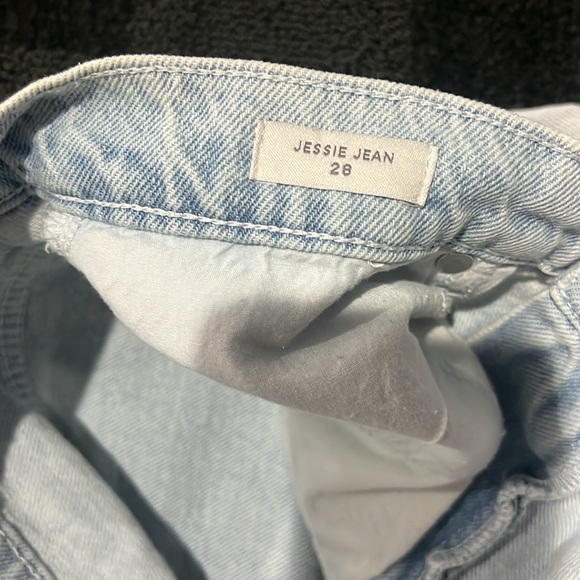 Light wash high rise wide leg jeans - Picture 4 of 6